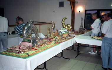Gemeindehaus 14590 Moyaux - Abendessen im Saal Michel d'Ornano der stdtischen Halle Moyaux
Maison communale 14590 Moyaux - Dner dans la salle Michel d'Ornano de la salle municipale de Moyaux
Community centre 14590 Moyaux - Dinner in the Michel d'Ornano room of the Moyaux municipal hall